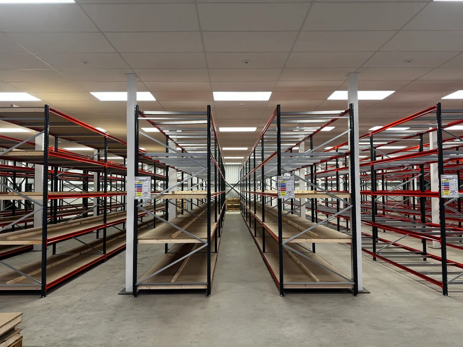 Finished long-span shelving installation in a warehouse